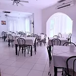 Malibu Szálloda 2*